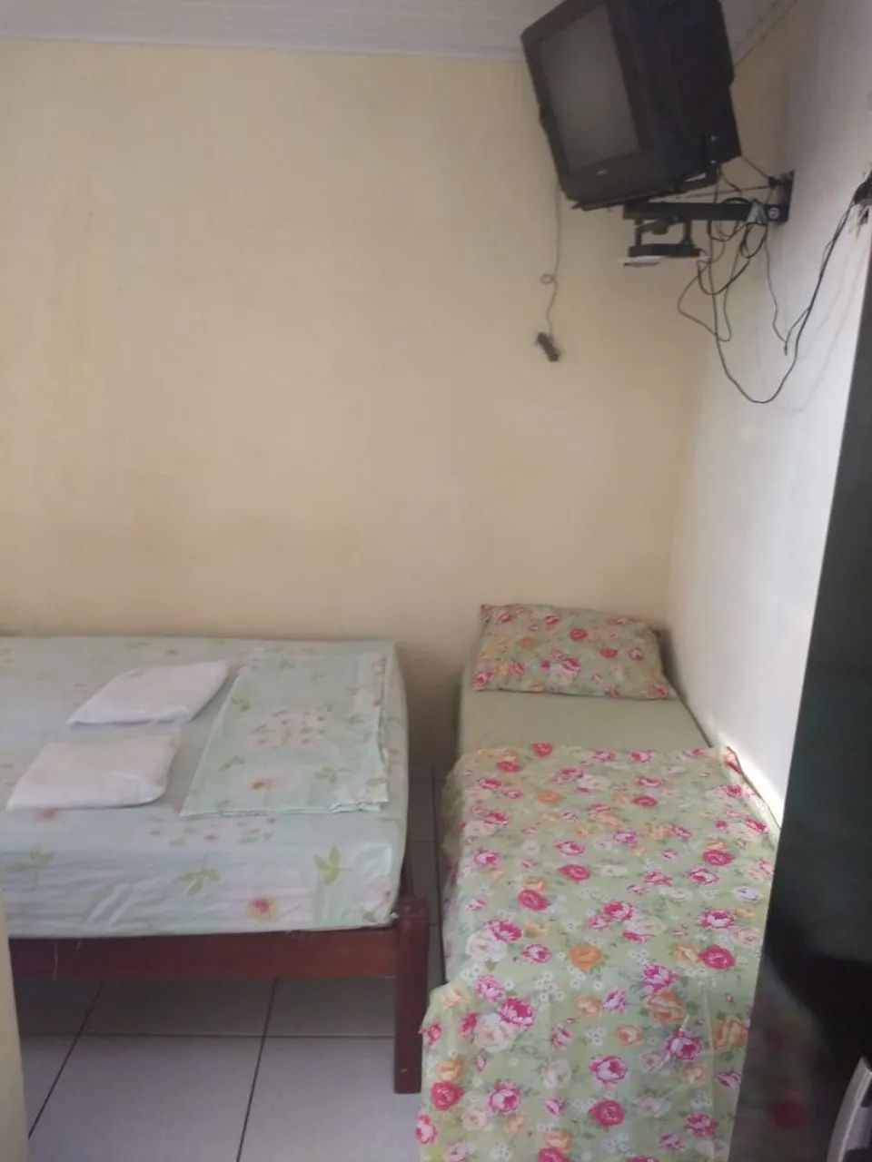 Quartos de pousada/ casas mobiliadas  - Foto 3