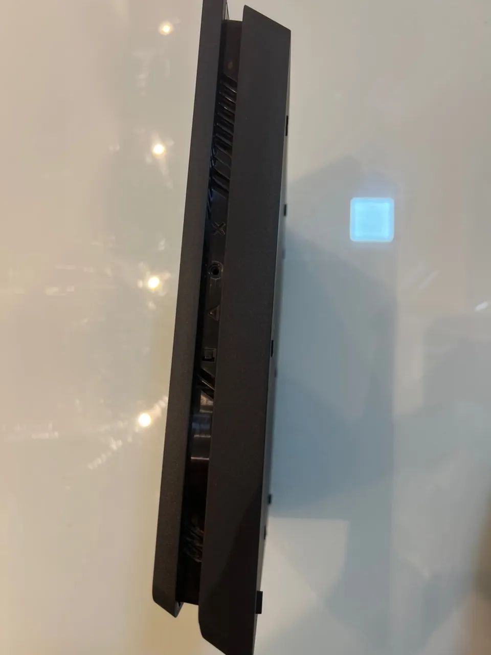 PS4 2 jogos + 1 controle  - Foto 2