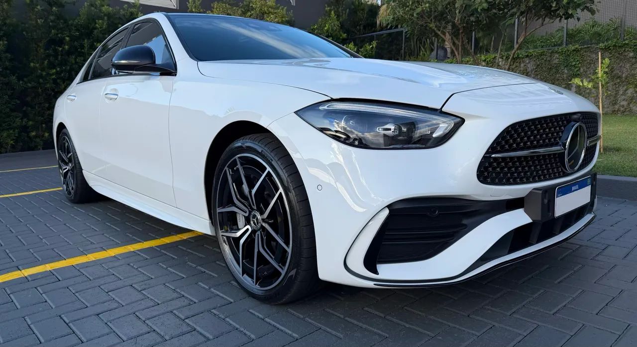 Mercedes-Benz C-300 2025