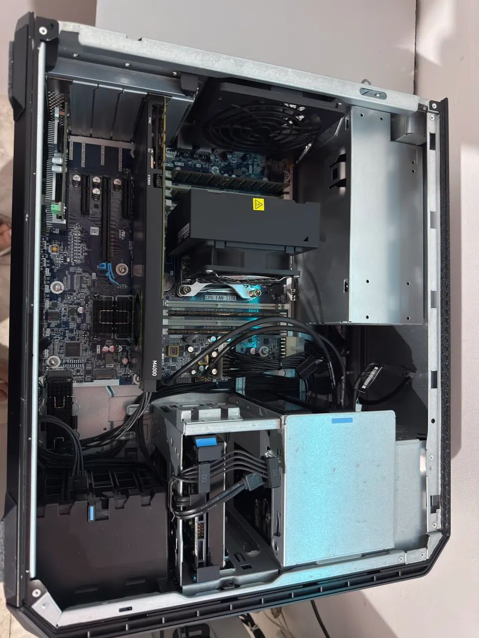 Workstation HP Z4 G4 Xeon W 2235 64GB  - Foto 2