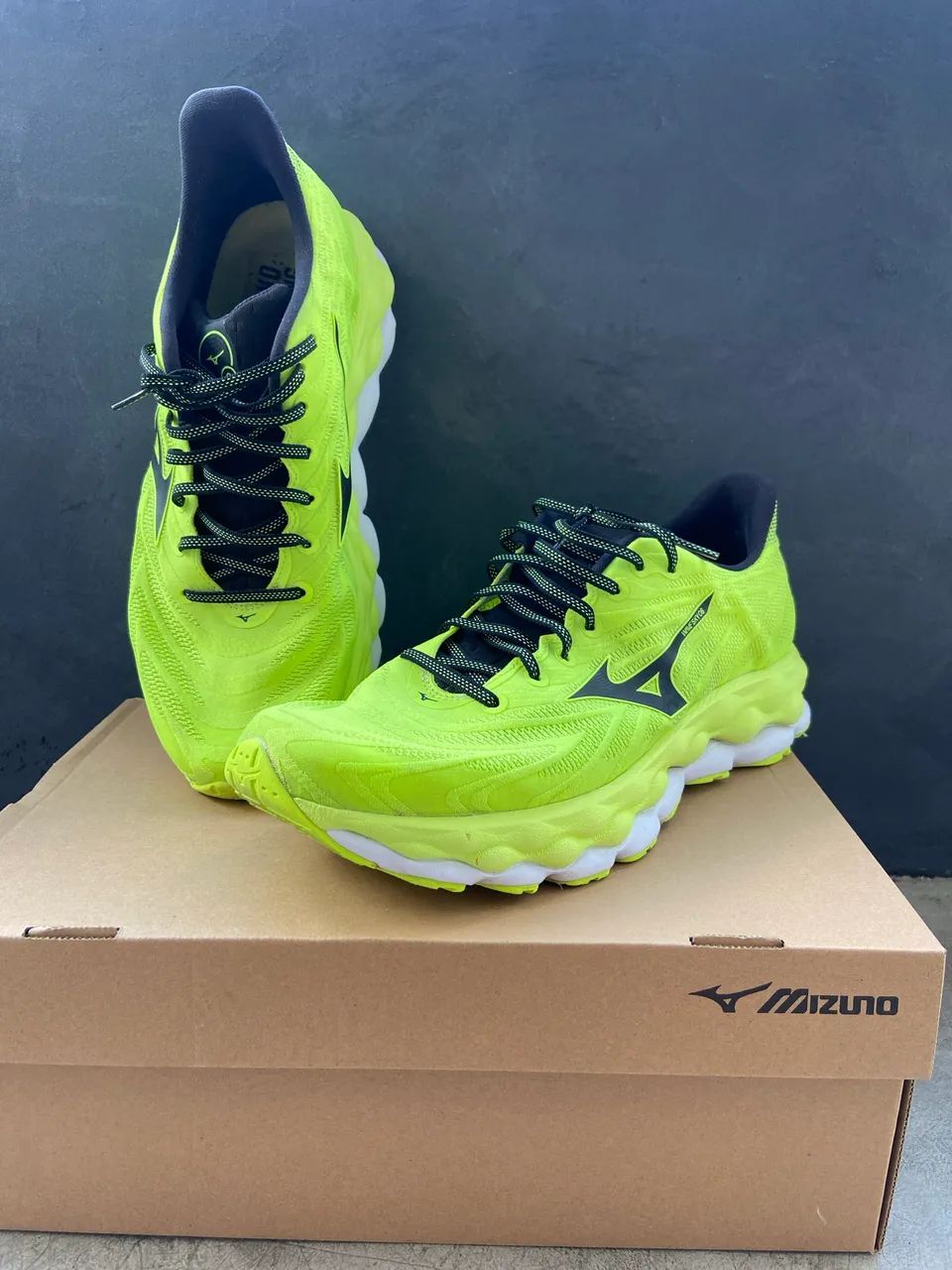 Mizuno Wave Sky 8