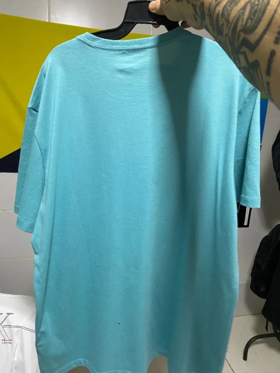 Camiseta Calvin Klein Original EUA  - Foto 3