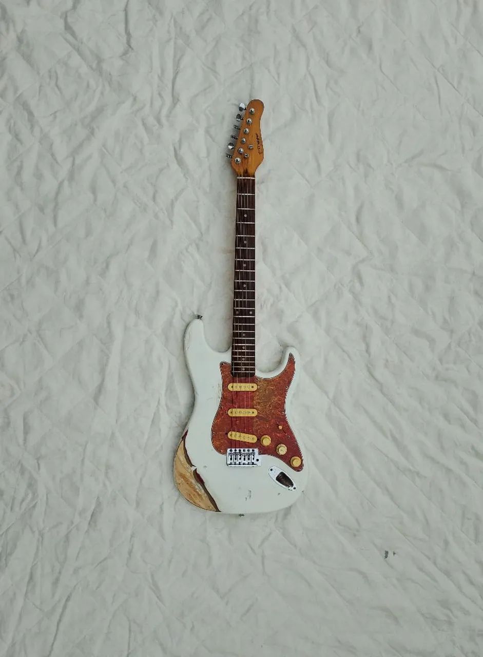 Guitarra Trigger Stratocaster  - Foto 2