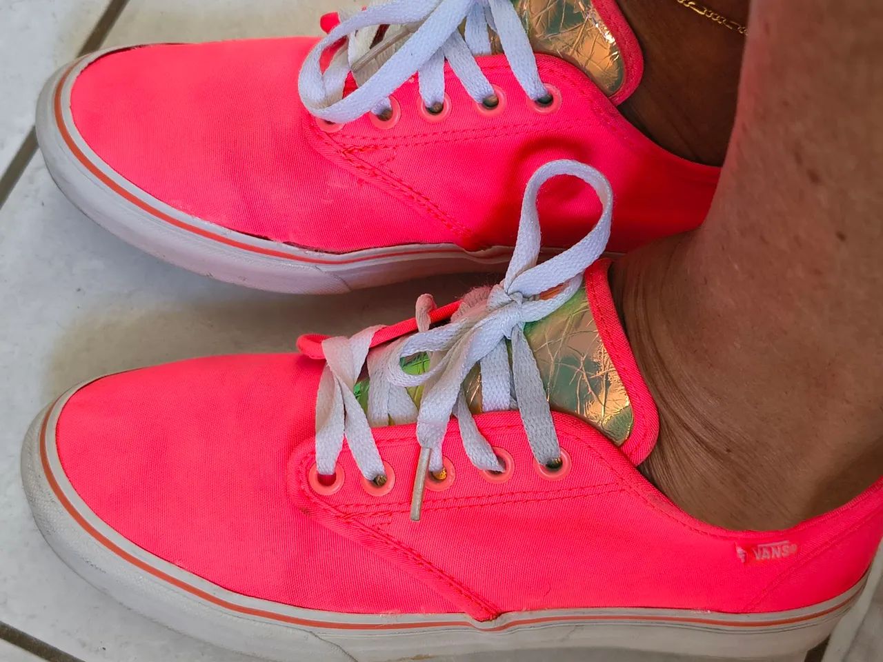 Tênis Vans neon - Foto 2
