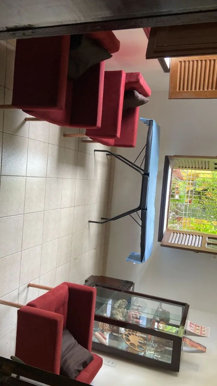 POLTRONAS VERMELHAS EM ÓTIMO ESTADO, APENAS 6 MESES DE USO!  - Foto 2