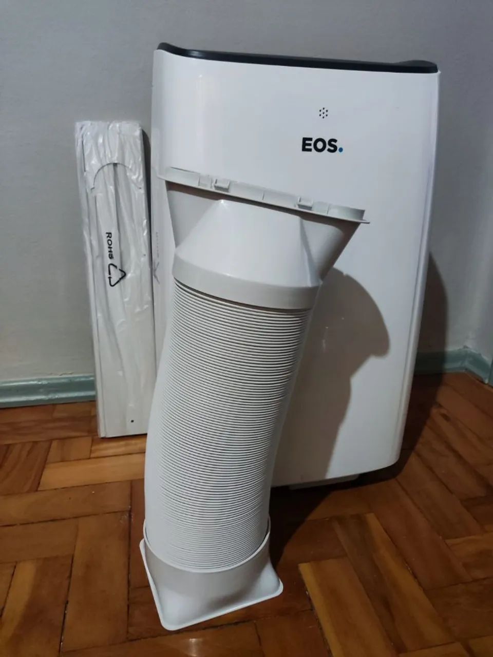 Ar-condicionado portátil EOS 12000 BTus