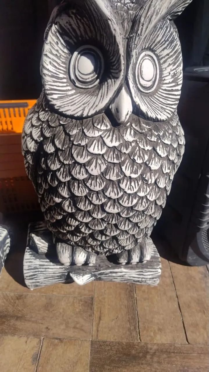 Vendo coruja de jardim 