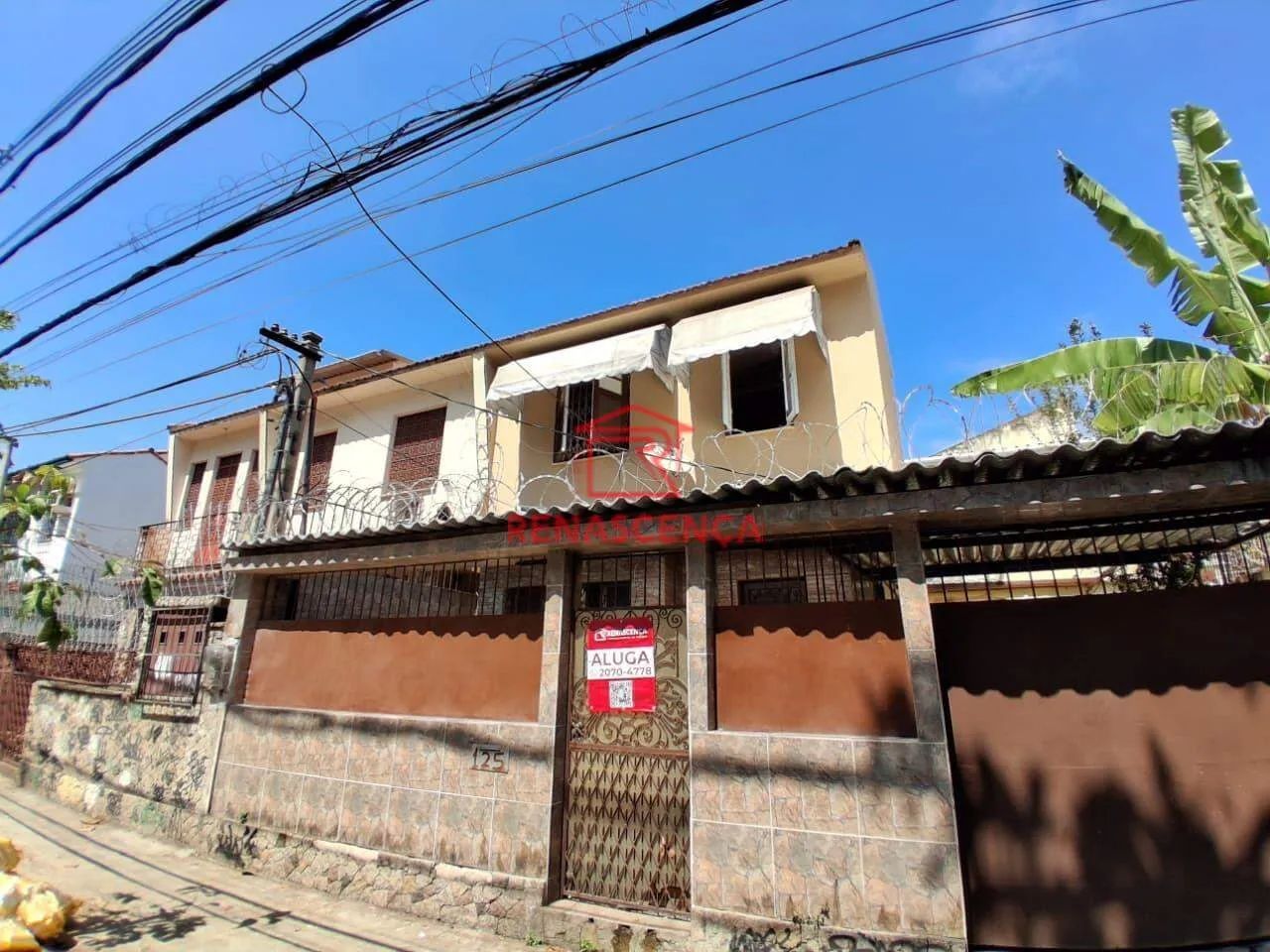 Casa 4 quartos no Cachambi com 2 vagas e Churrasqueira