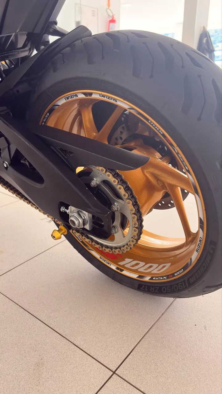 Suzuki GSX-S 1000F 2017 - Foto 5