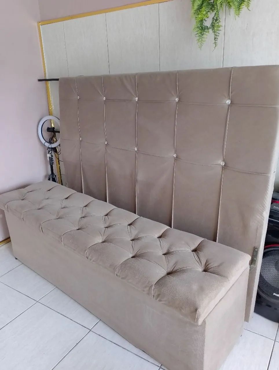 Vendo cabeceira e baú  tamanho Queen!!
