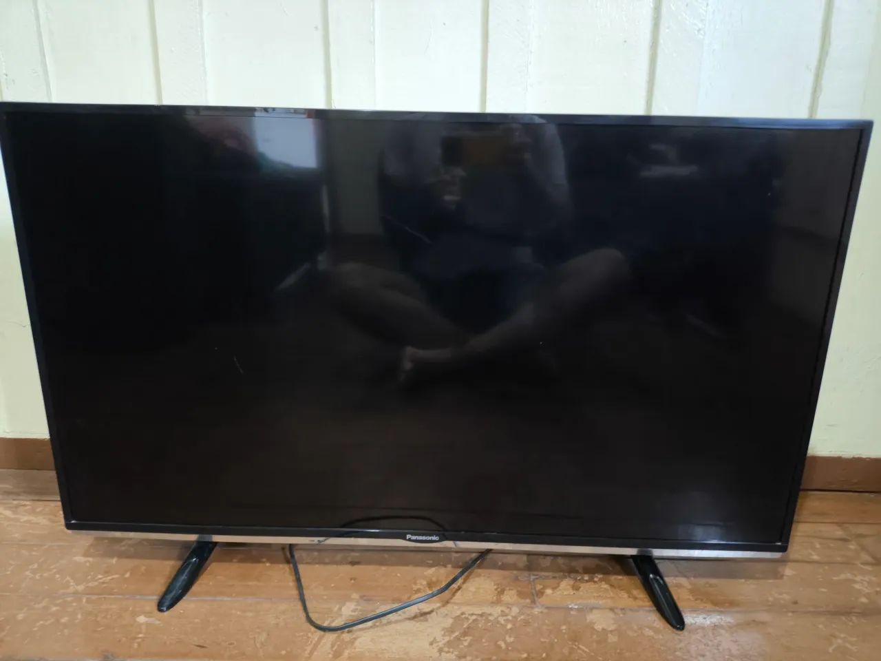 Vendo TV Panasonic 43 usado 