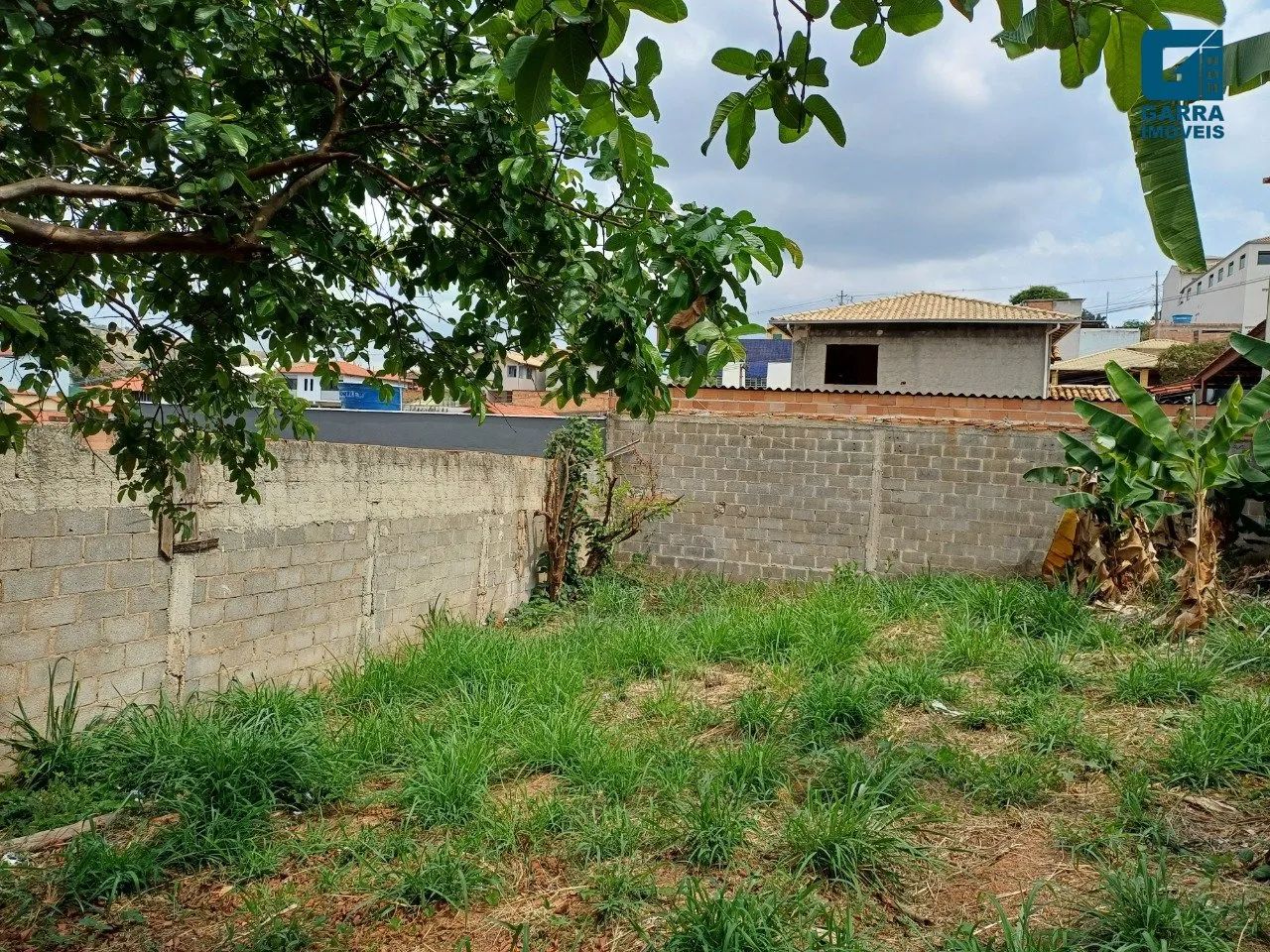 Lote Plano Todo Murado 360m² Bairro Canaã - Foto 3