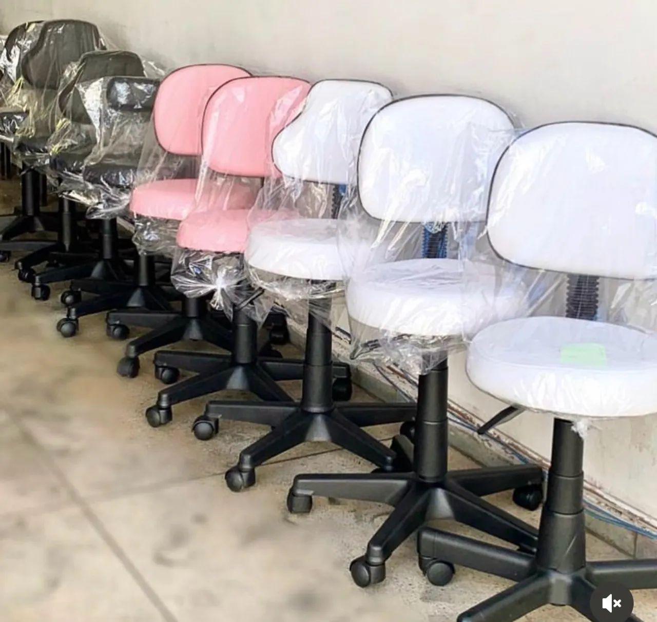 Cadeira giratória mocho 