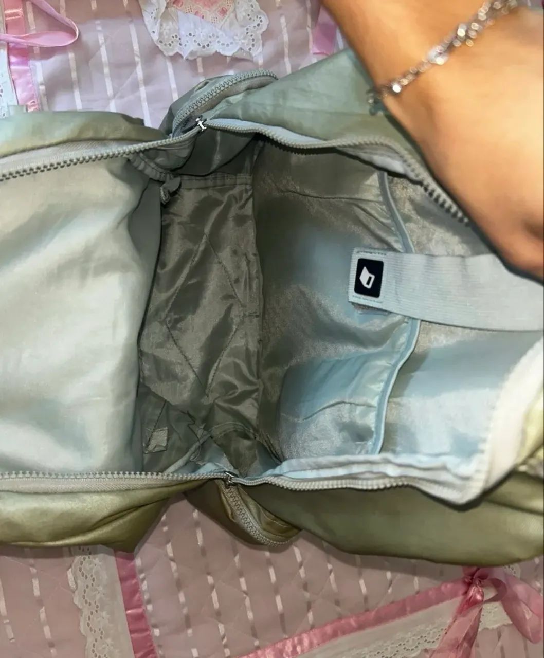 Mochila da REBECA BOMBOM ( NOVINHA ) - Foto 4