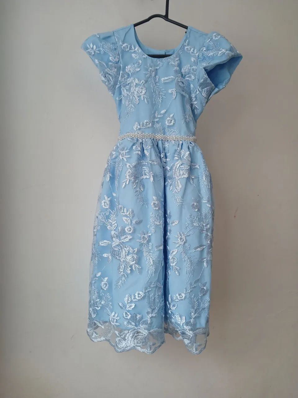  Vendo Vestido infantil.