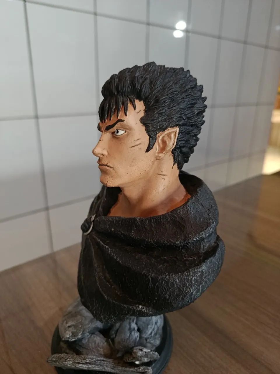 Busto Guts Berserk em Resina 21cm - Foto 3