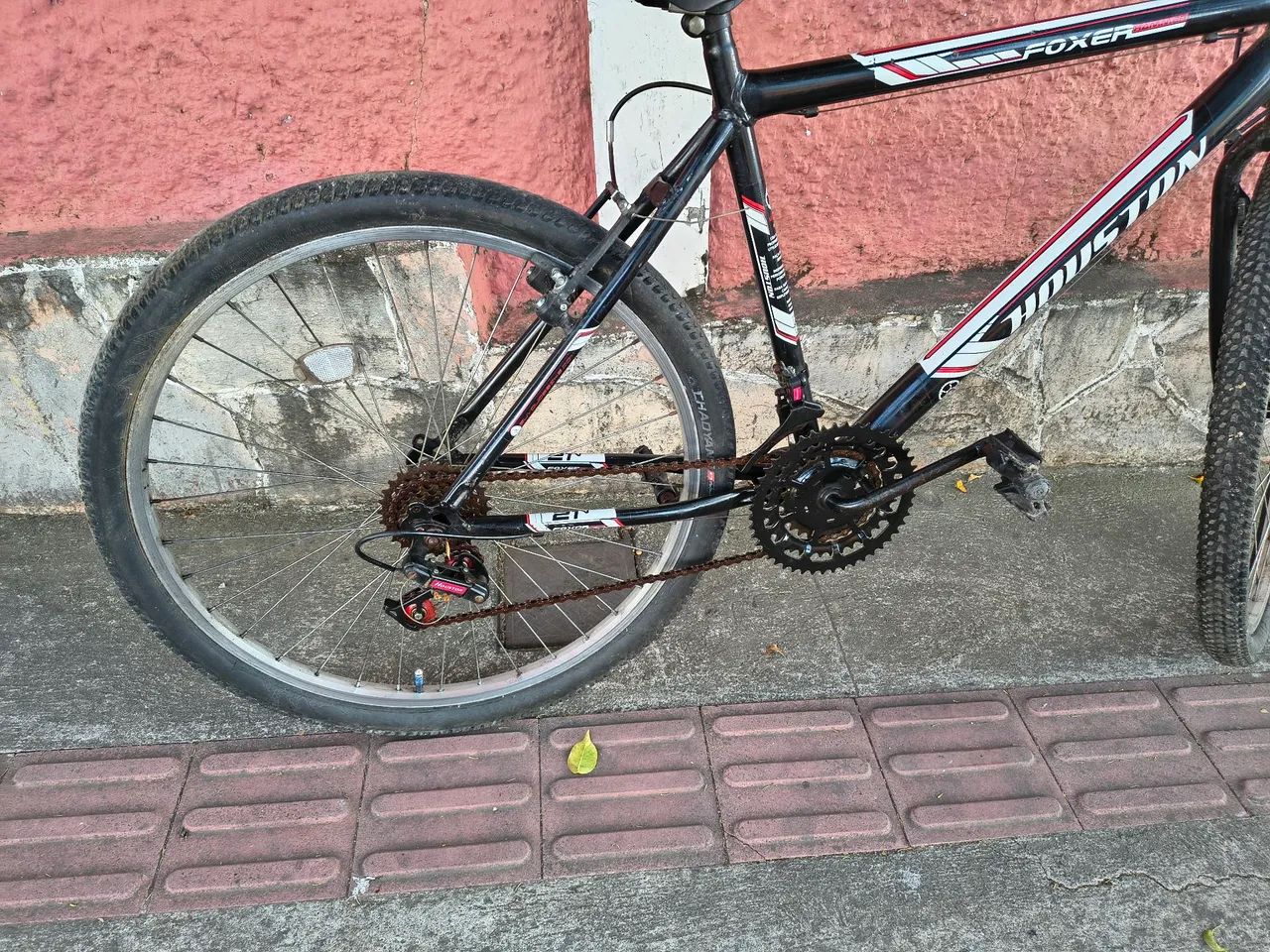 Bicicleta Preta Aro 26 c/ 21 Marchas, Excelente  - Foto 5