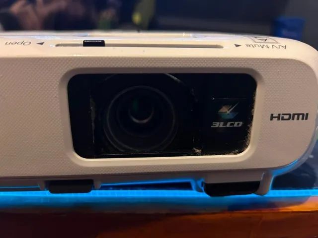 Projetor Epson PowerLite x24+ - Foto 2