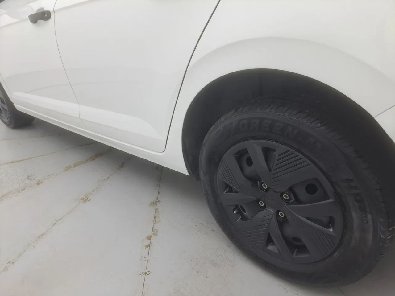 Volkswagen Polo Track 1.0 Flex 12V 5p, foto 12 de 18