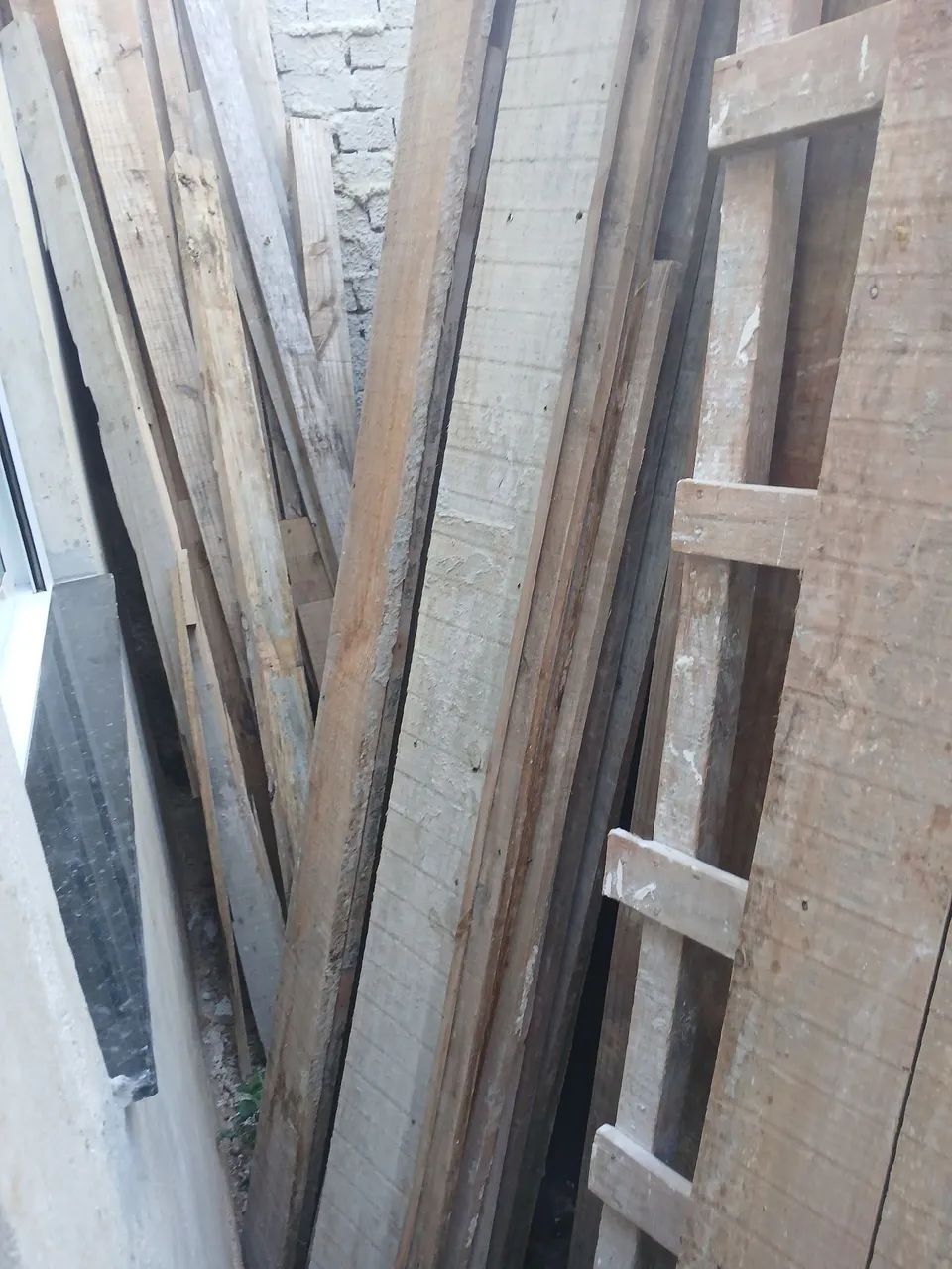 Tabua de pinus usadas várias medidas 