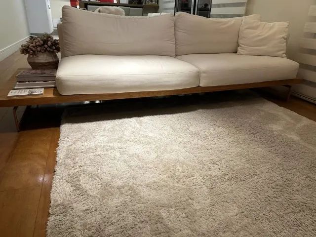 Sofá Clami Daloa De Luxo Em Linho Bege Liso - Foto 3