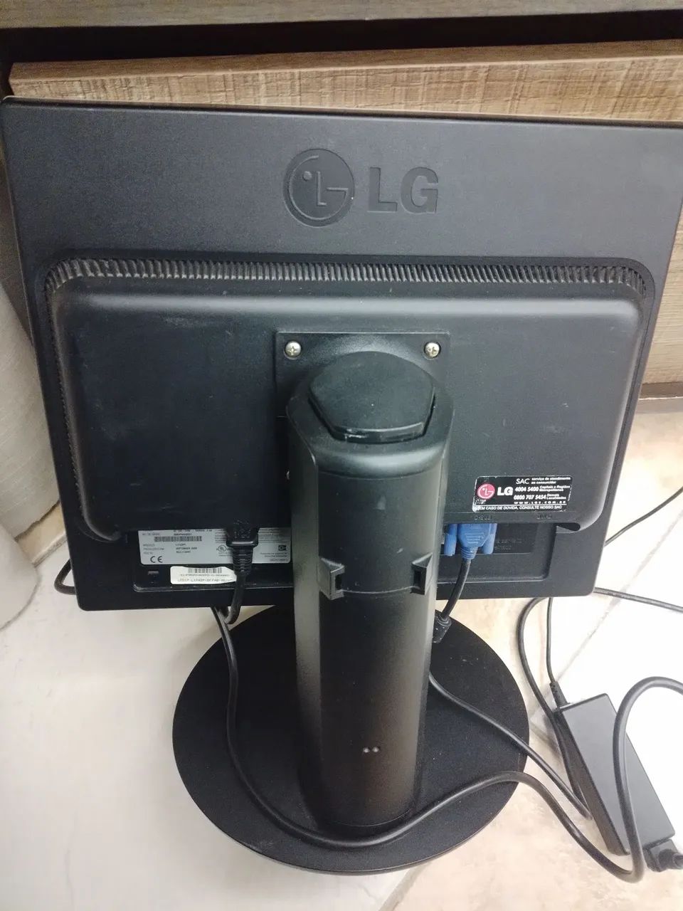 Monitor LG Flatron de 17 polegadas em excelente estado<br> - Foto 2