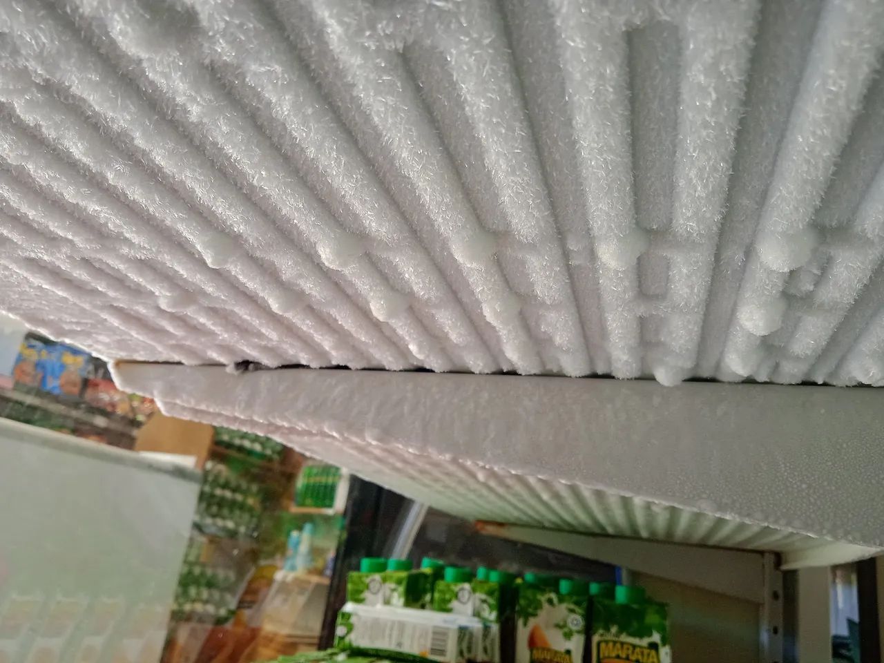 Balcão vitrine refrigerado, funcionando perfeitamente e em bom estado de conservação, - Foto 3