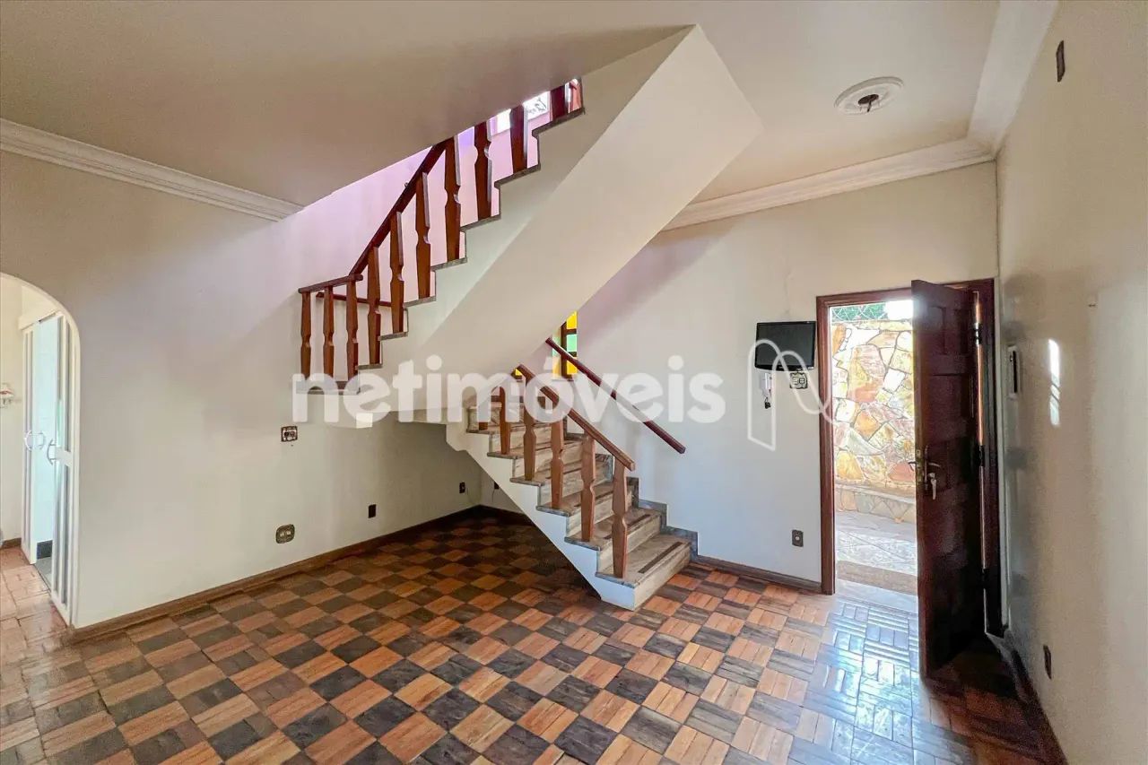 Excelente Casa com 775 m²; no MInas Brasil com piscina e sauna - Foto 4