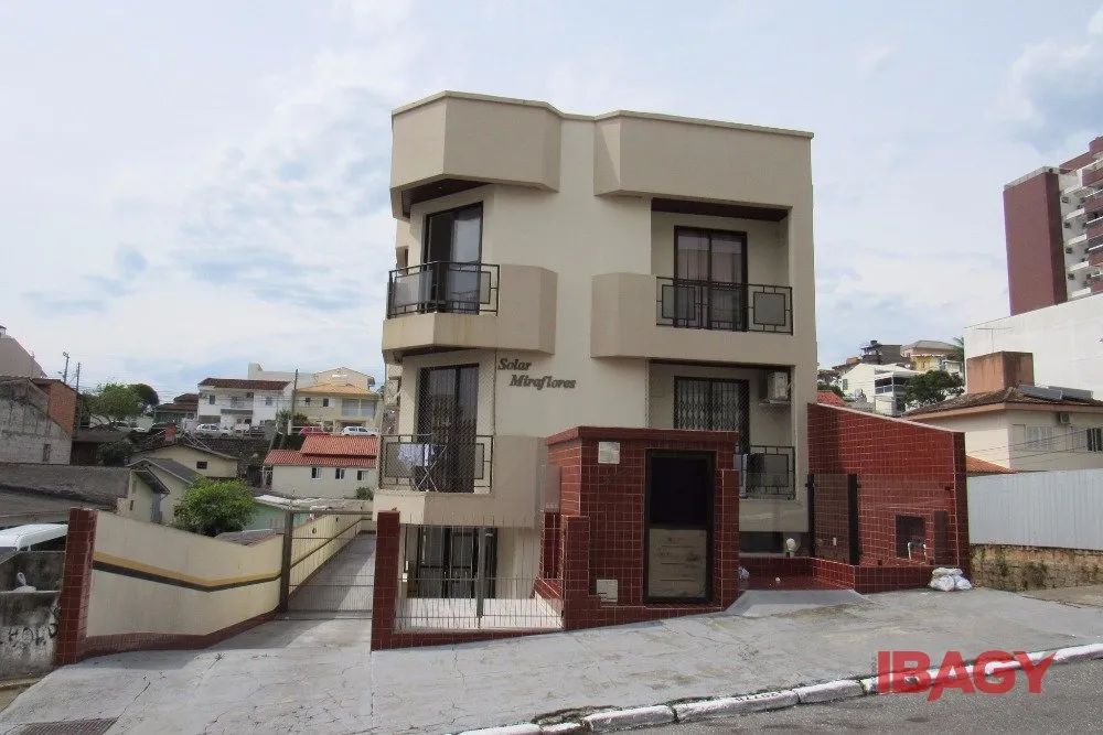 Excelente Apartamento 3 dormitório(s) em Canto - Florianópolis