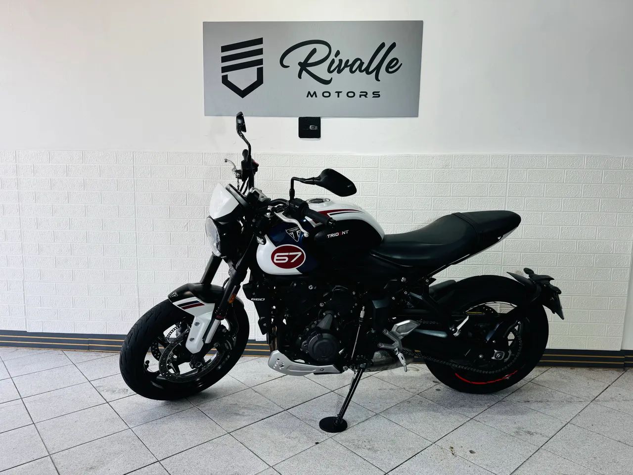 TRIUMPH TRIDENT 660 - Foto 2