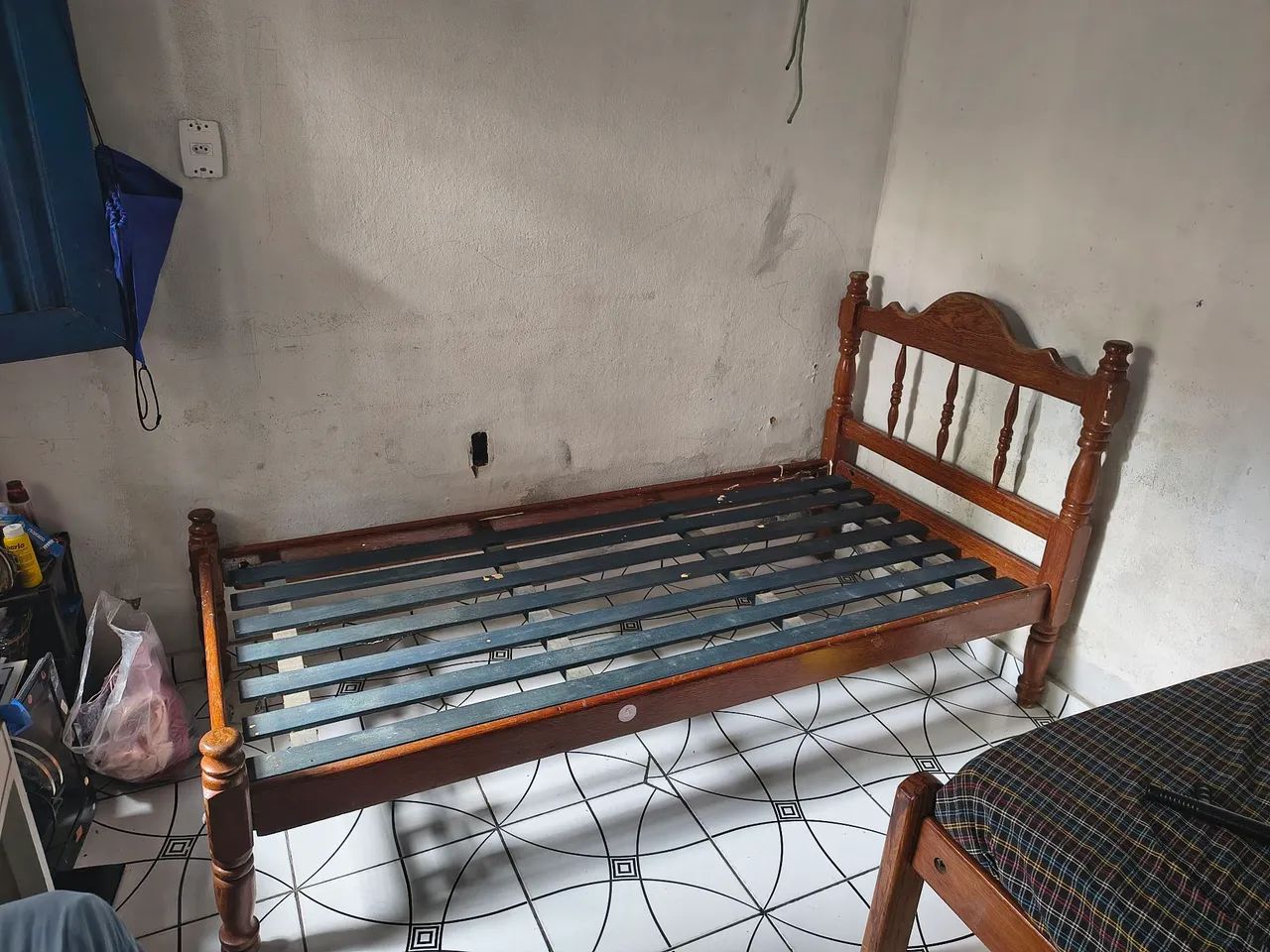 Cama de solteiro+ colchão