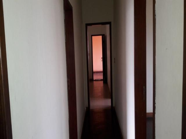 Casa com 04 quartos 02 vagas e ótima localização - Foto 3