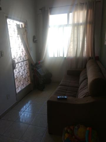Casa tipo apartamento, dois quarto, na Rua Professor Luiz Rondelli - Olaria - Foto 4