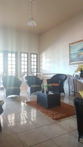 Excelente Oportunidade!! Casa com dois pavimentos - Foto 5