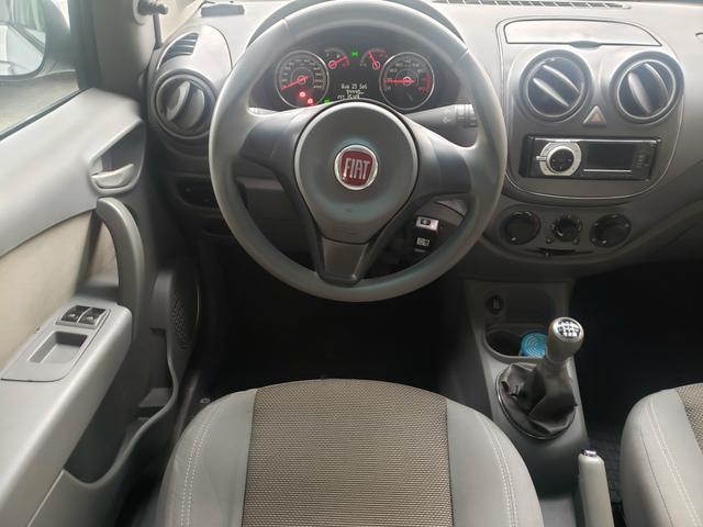 Palio essence 2013/ com kit gás 1.6 - Foto 2