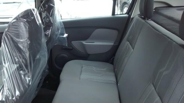 Renault Logan Expression 1.6 Manal 2019 - Foto 12