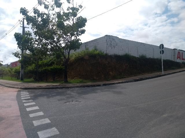 D206 Terreno na Avenida Marcio Canuto /Barro duro