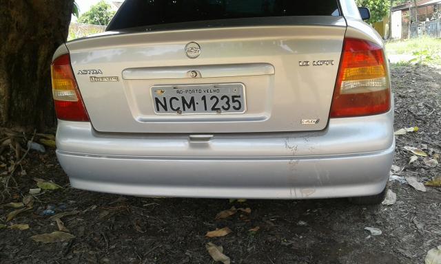 Vendo astra 1.8 vendo ou troco por moto ou carro do meu interesse - Foto 3