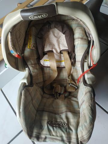 Vendo ou Troco Carrinho Graco + Bebê Conforto + Base do carro - Foto 5