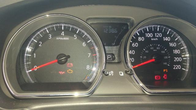 Nissan Versa SL 1.6 - Foto 7