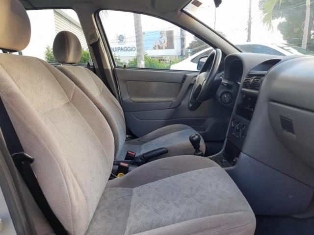 Chevrolet Astra Sedan 2.0 Expres.gls 8v 4p - Foto 4
