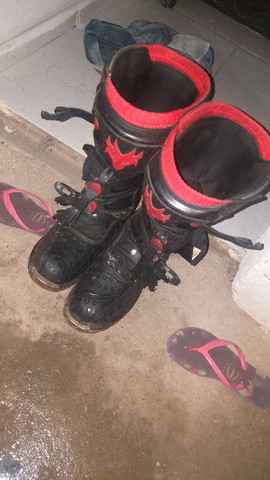 bota de trilha red dragon