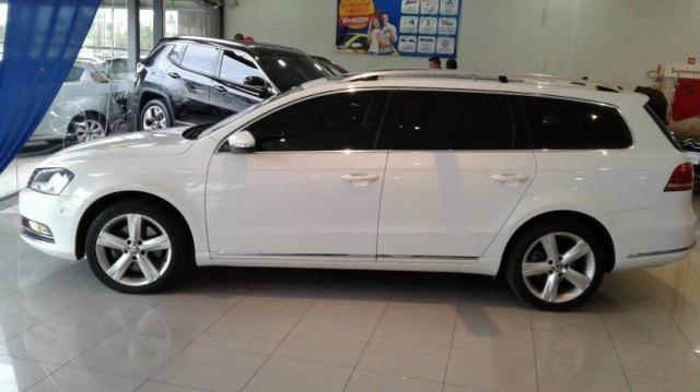 VOLKSWAGEN PASSAT VARIANT 2.0 TSI TIP Branco 2013/2014 - Foto 9