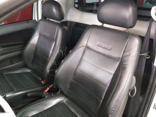 Vw Saveiro Cross Gnv troco carro ou moto maior ou menor valor e financi - Foto 15