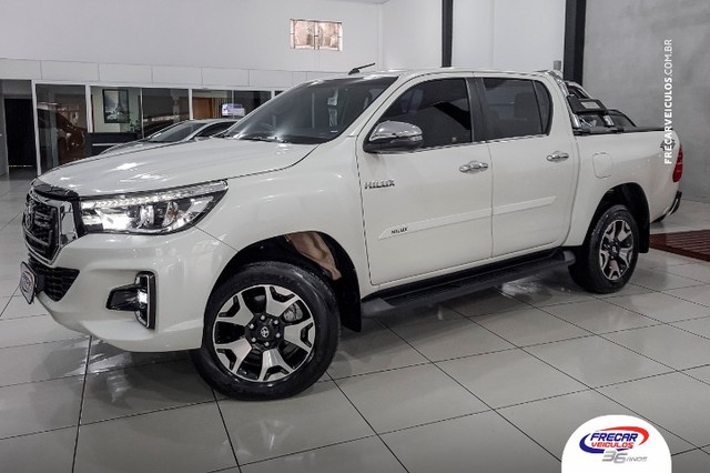 HILUX SRX 50TH ANNIVERSARY 2.8 T.D.I 4X4 AUT. **APENAS 39.680 MKM**