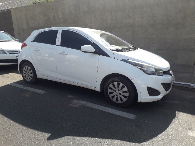 HYUNDAI HB20 2013