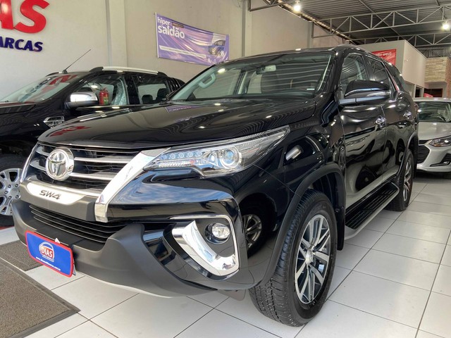 HILUX SW4 2020/2020 2.8 SRX 4X4 7 LUGARES 16V TURBO INTERCOOLER DIESEL 4P AUTOMÁTICO