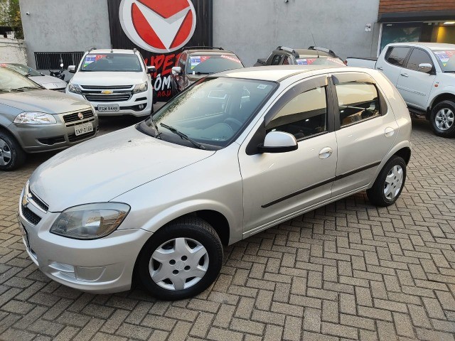 CELTA 1.0 LT -COMPLETO 2014