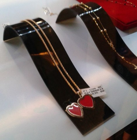 Expositor para pulseiras, cordões ou colares em acrílico - Foto 3