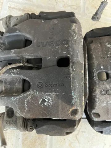 pinça freio dianteira iveco daily city 30s13 original cada lado 800 reais